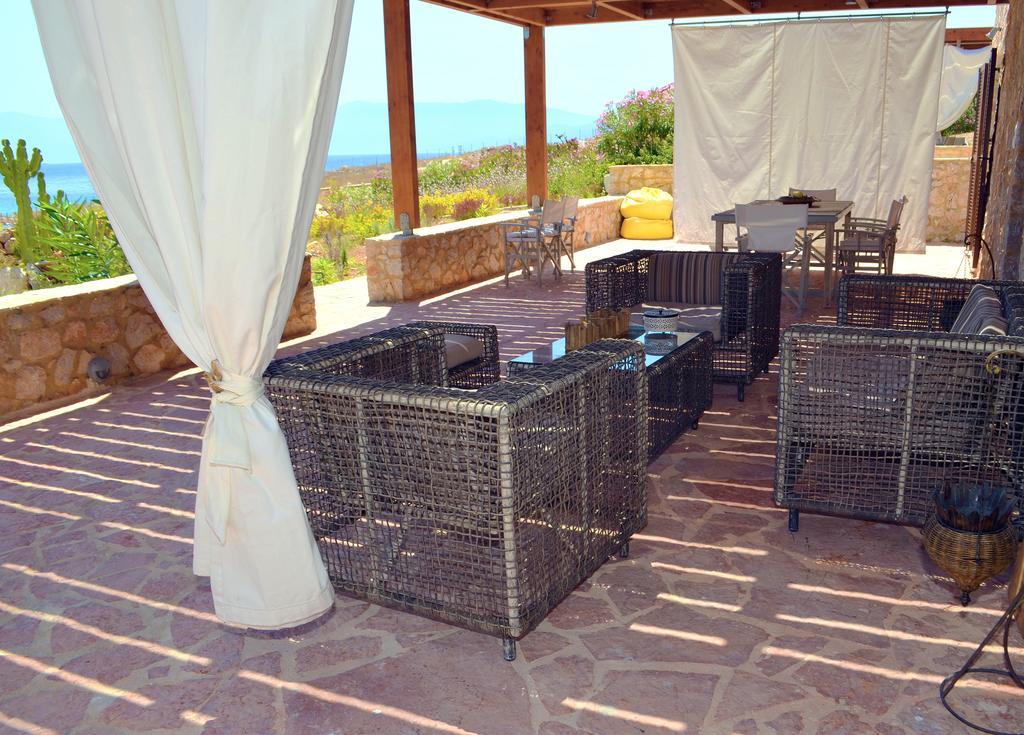 Belvedere Private Luxury Beach Villa Chalki Town Room photo